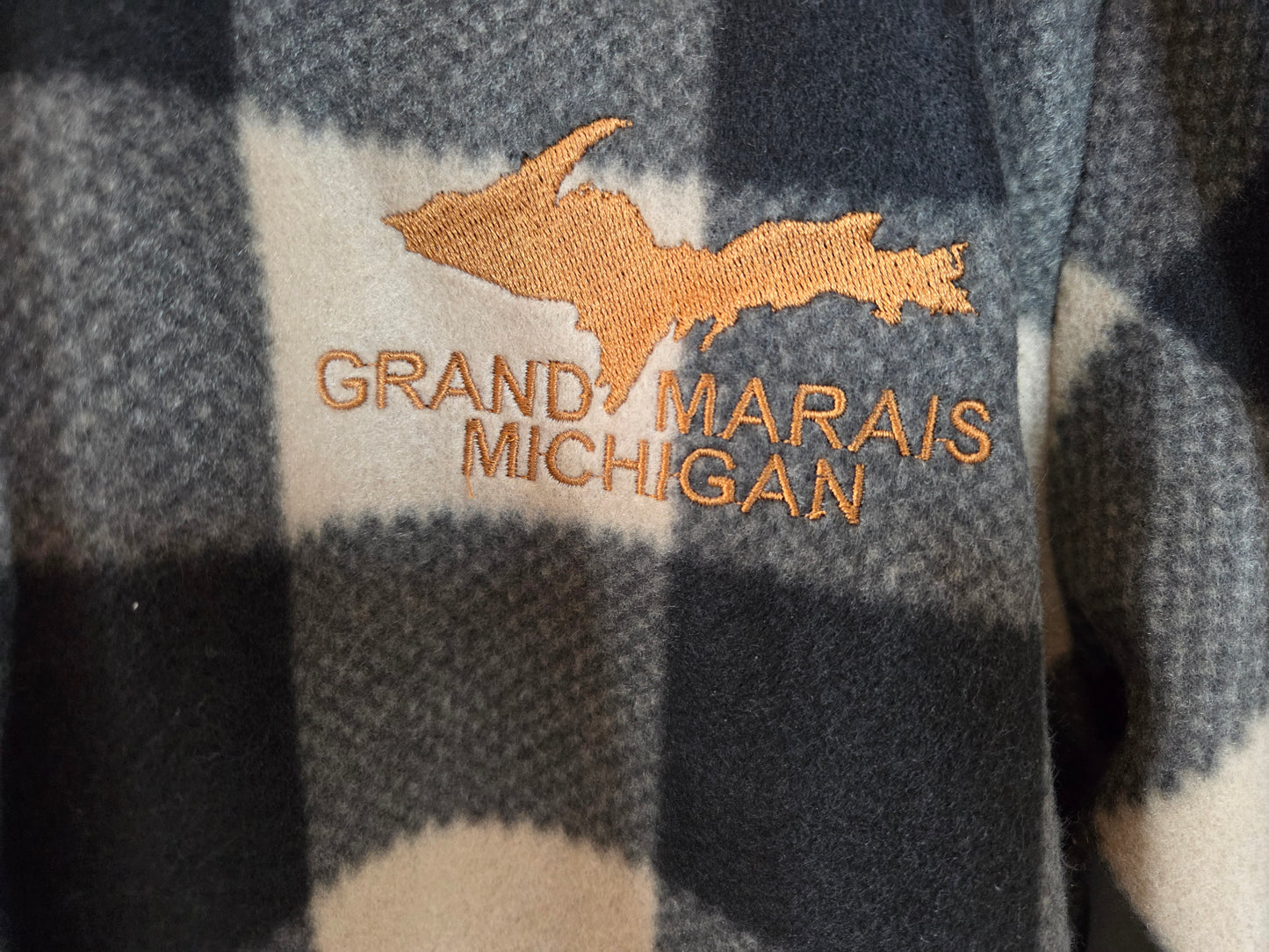 Henley hoodie - blue check or tan black