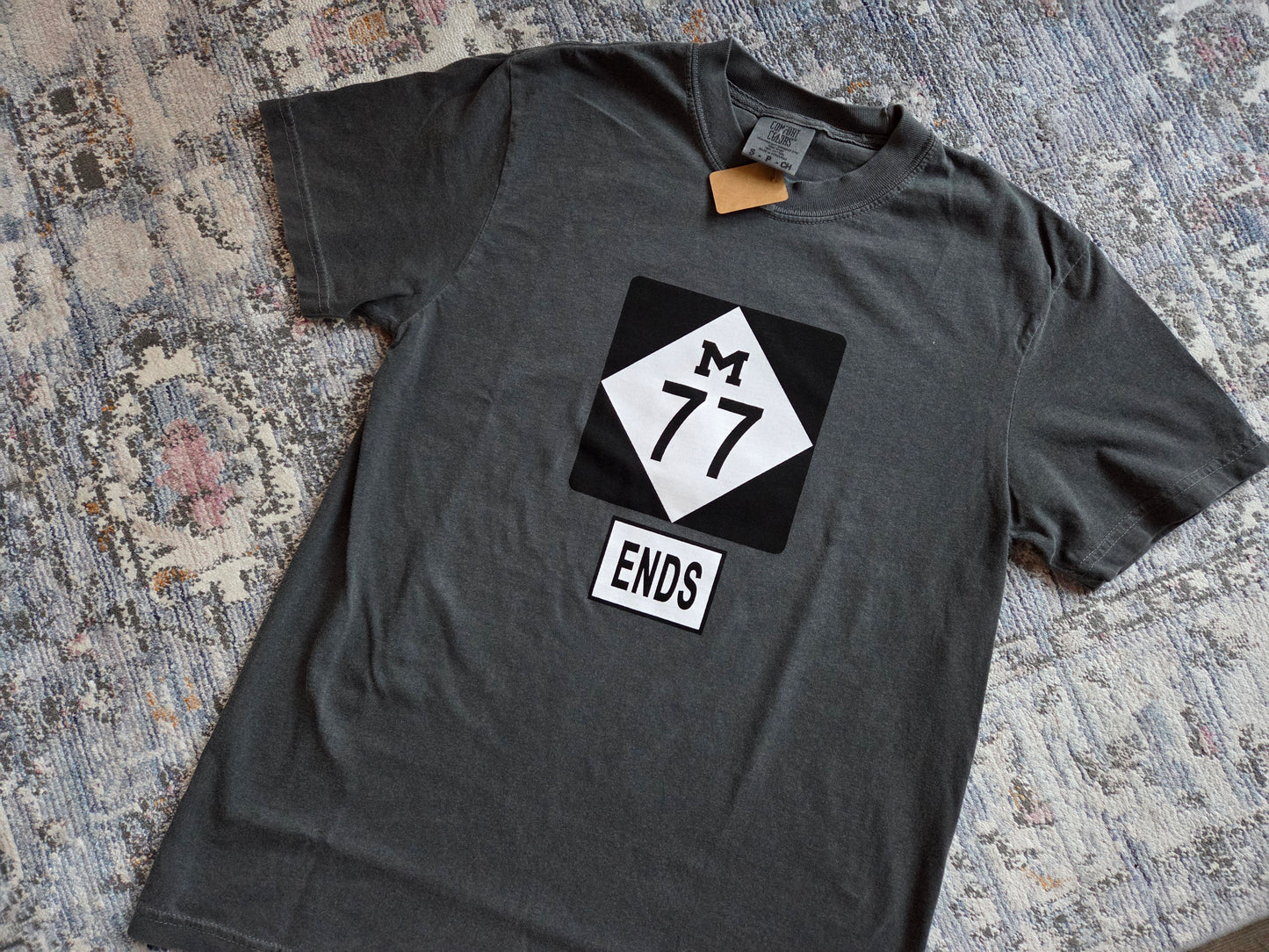 77 ends short sleeve gray