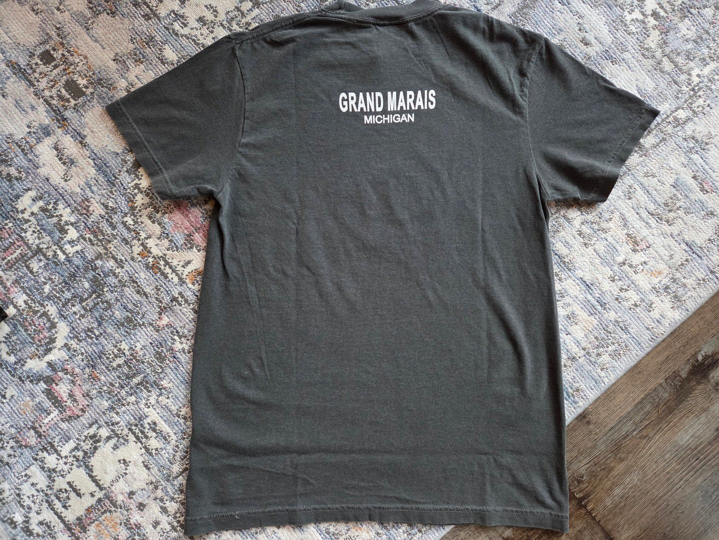77 ends short sleeve gray