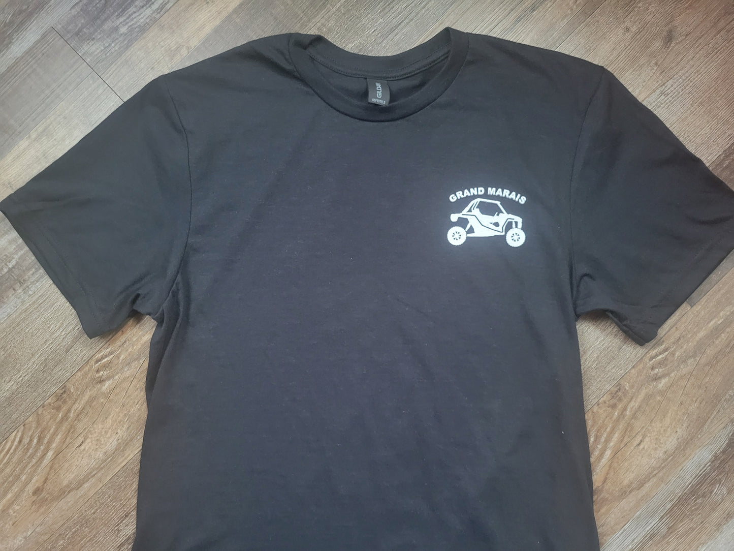 Crazy Eights side by side short sleeve