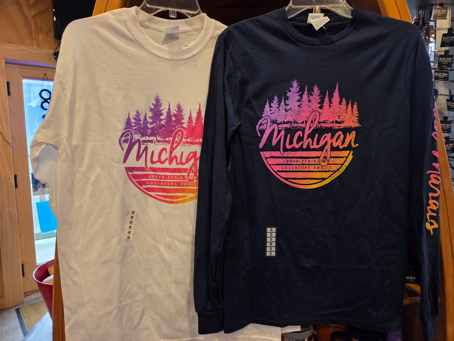 Long sleeve t shirt - navy or white