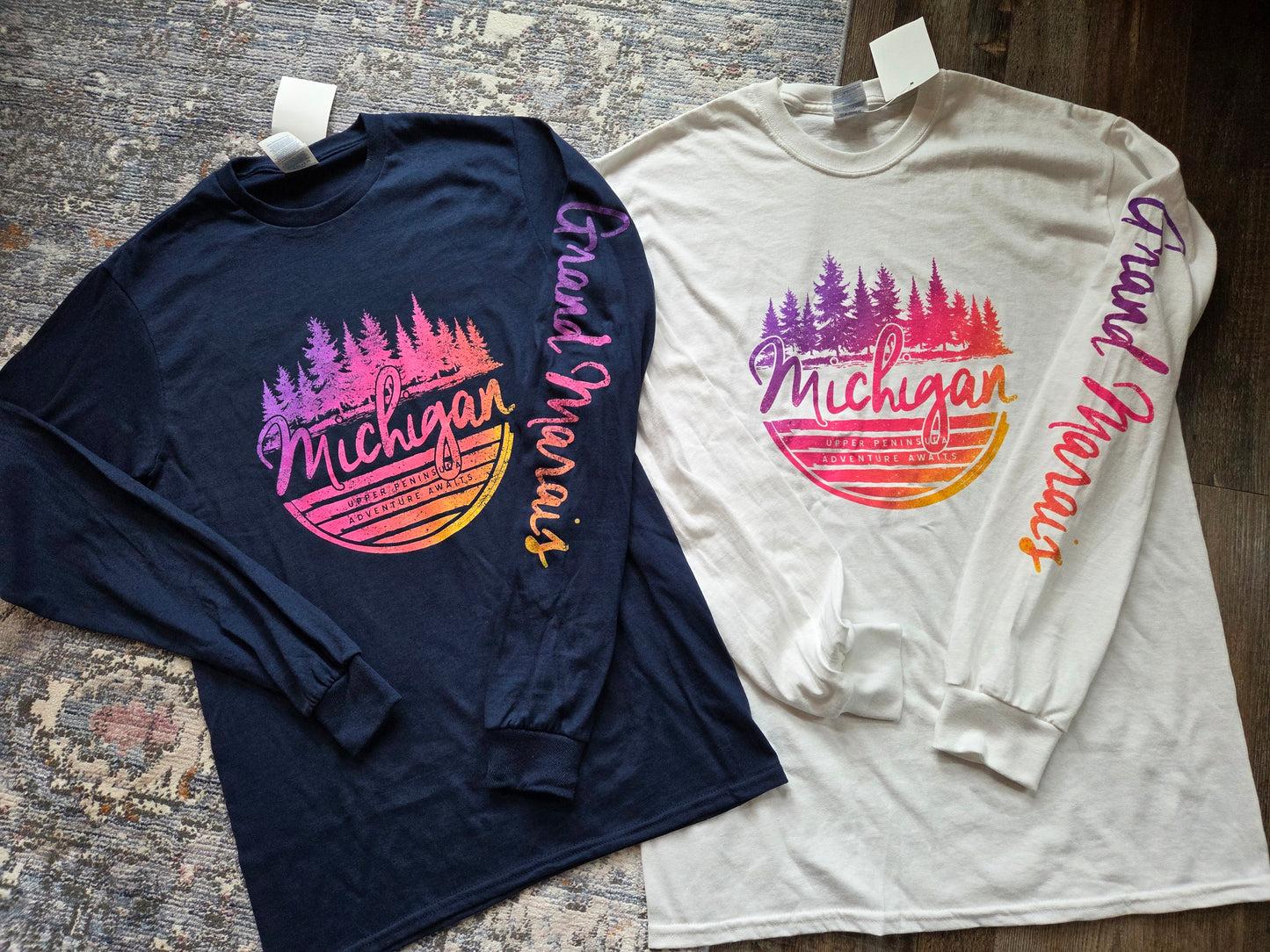 Long sleeve t shirt - navy or white