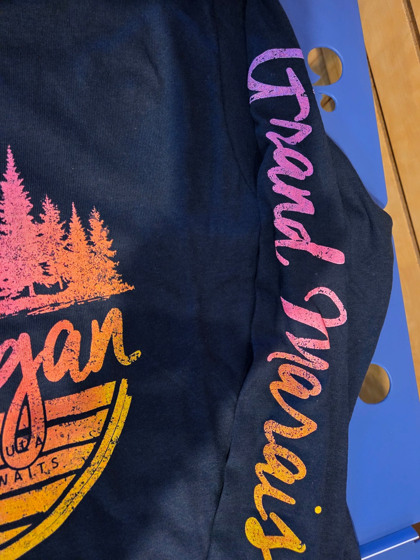 Long sleeve t shirt - navy or white