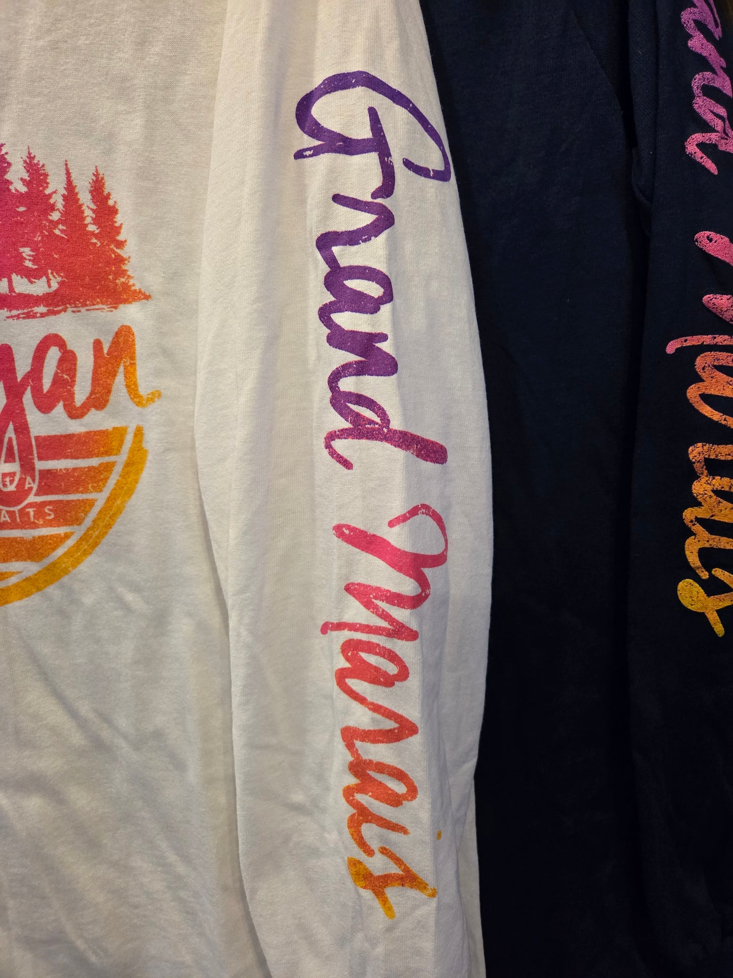 Long sleeve t shirt - navy or white