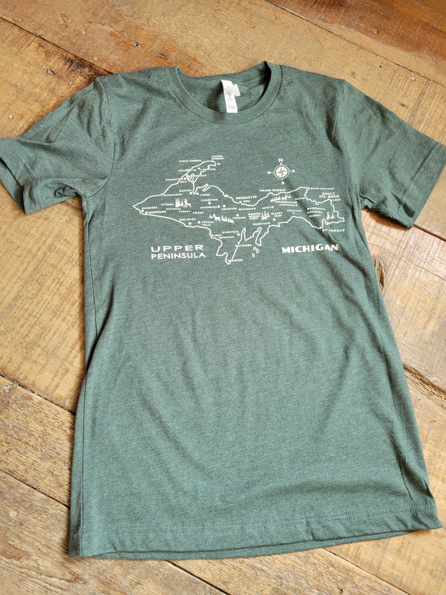 Retro UP map w/towns short sleeve t shirt