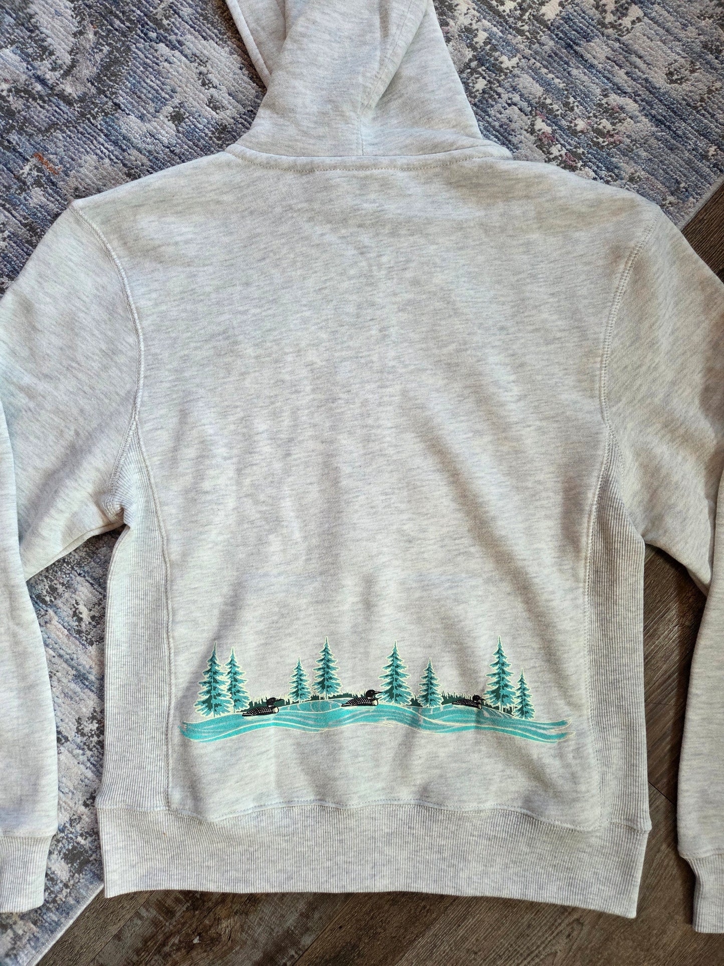 Hoodie with loons on back