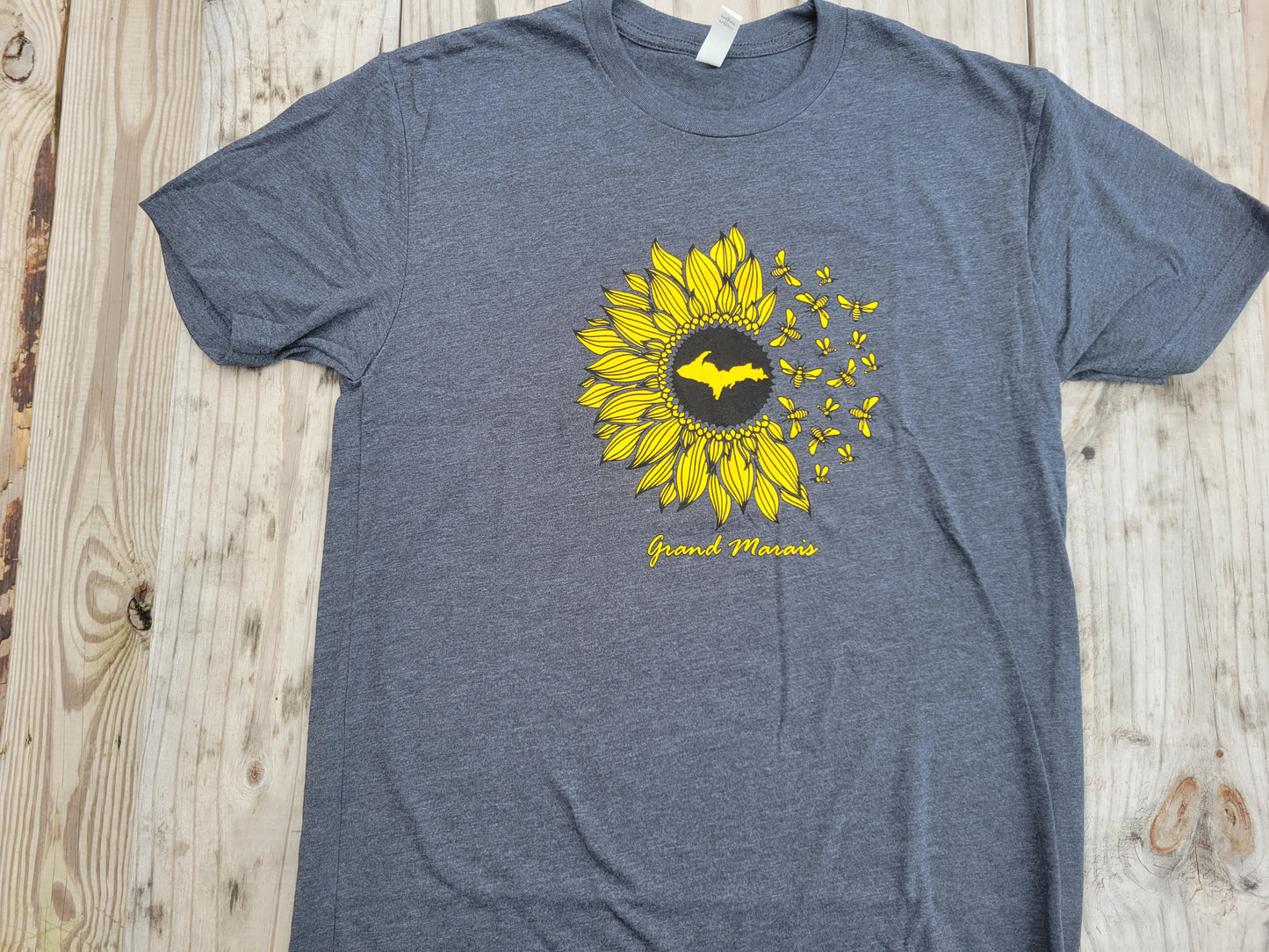 Sunflower with Bees short sleeve
