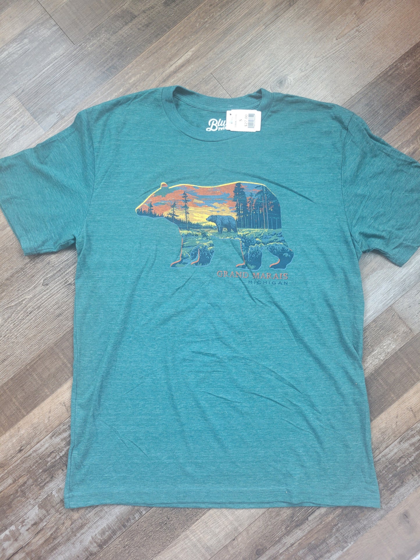 Bear in pines short sleeve