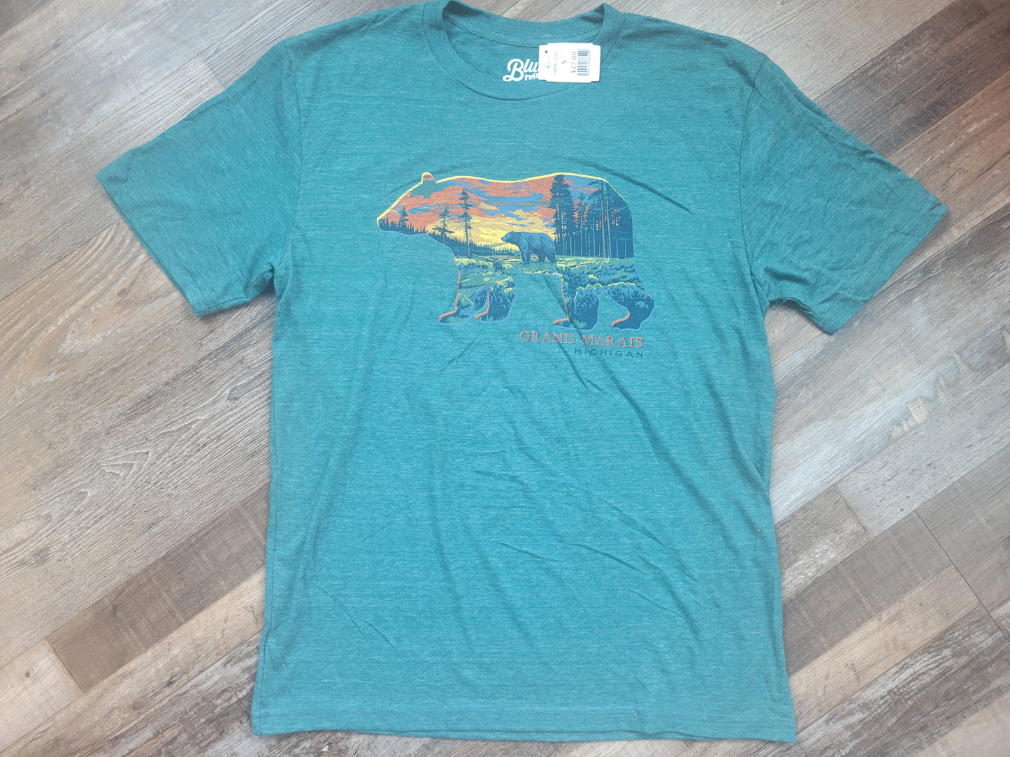 Bear in pines short sleeve