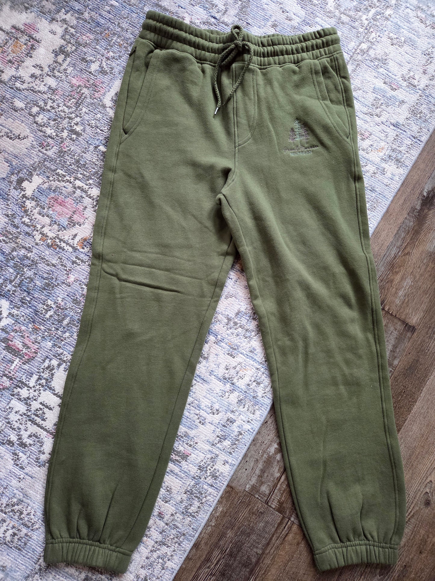 Sweat pants  - oatmeal color or turf green