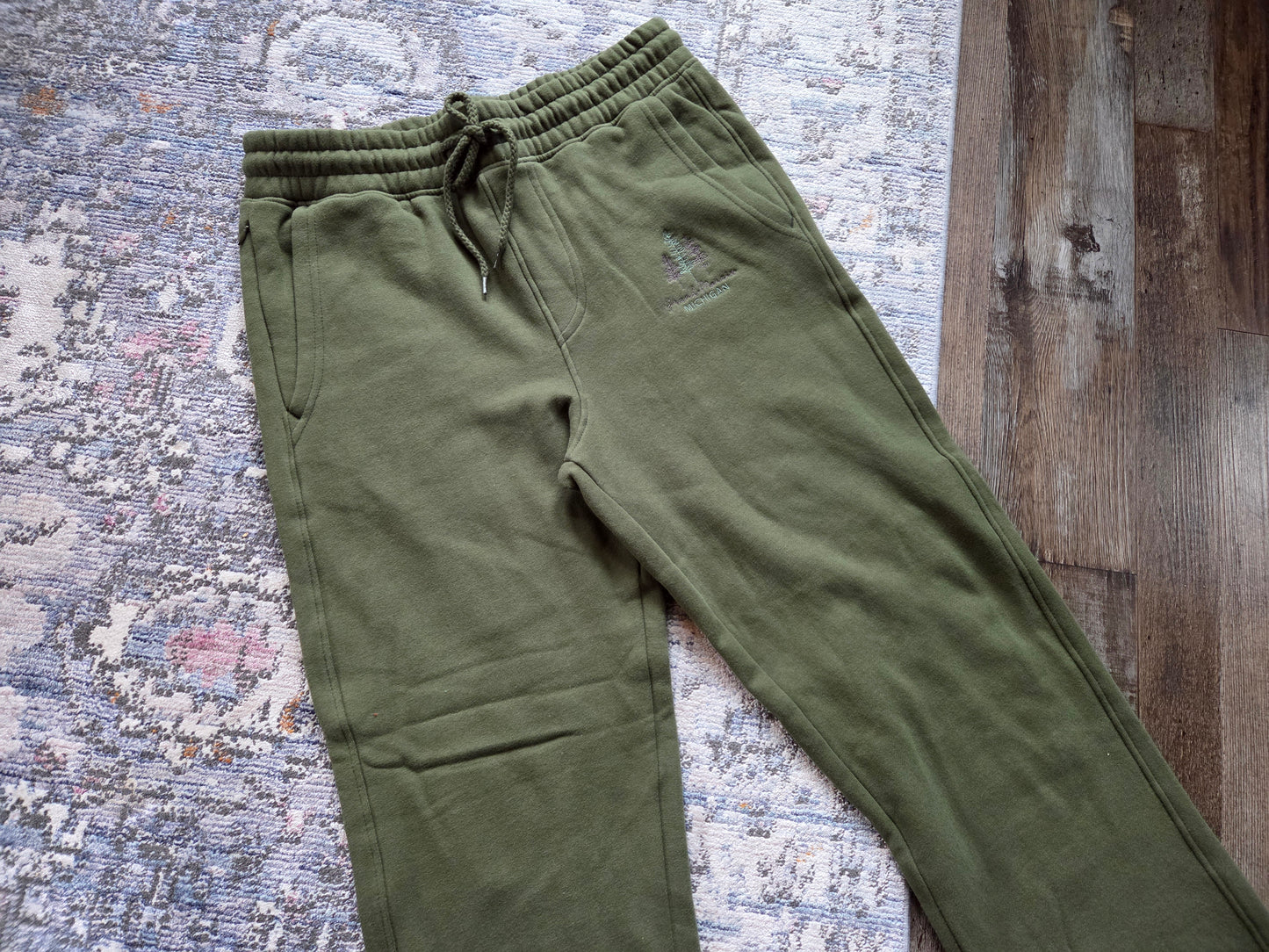 Sweat pants  - oatmeal color or turf green