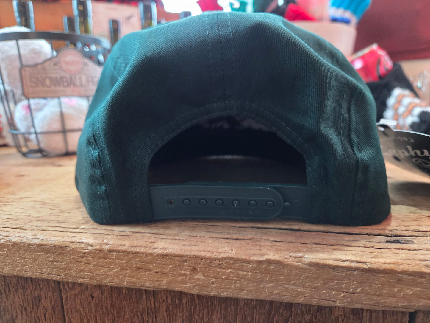 Flat bill snap back hat Green