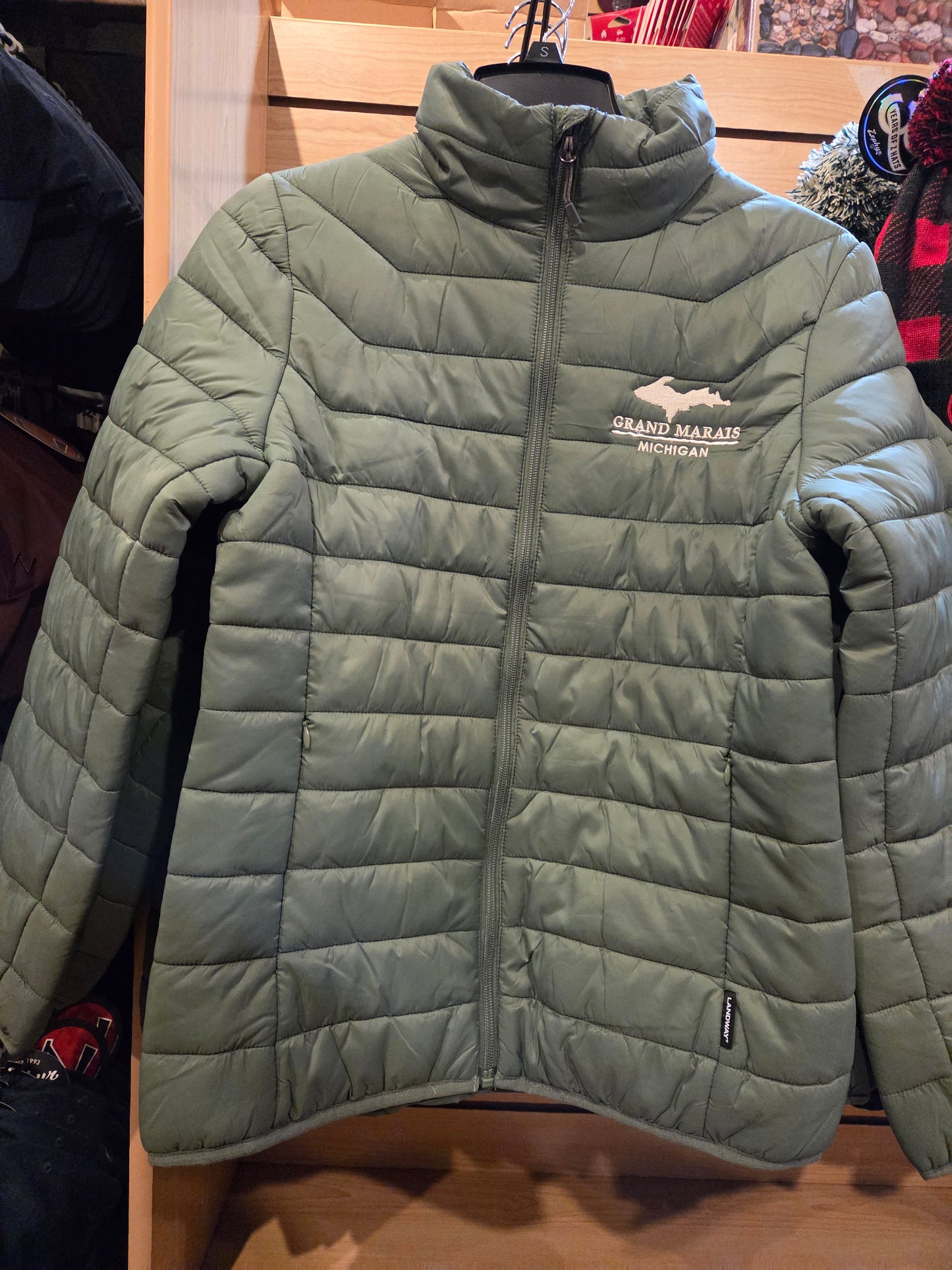 Ladies puffer jacket