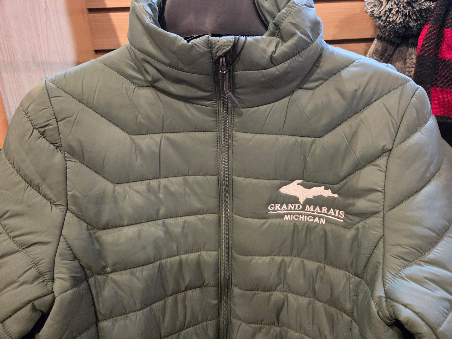 Ladies puffer jacket