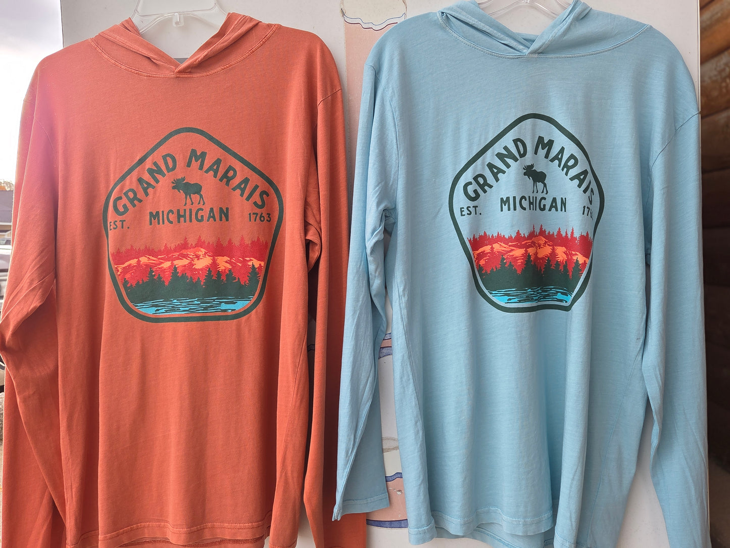 Long sleeve hooded shirt - blue or clay