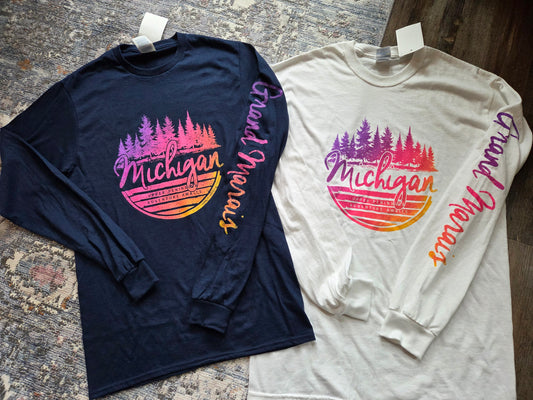 Long sleeve t shirt - navy or white