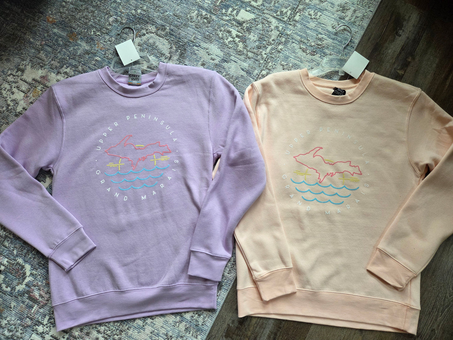 Crew neck sweatshirt - peach or lavender