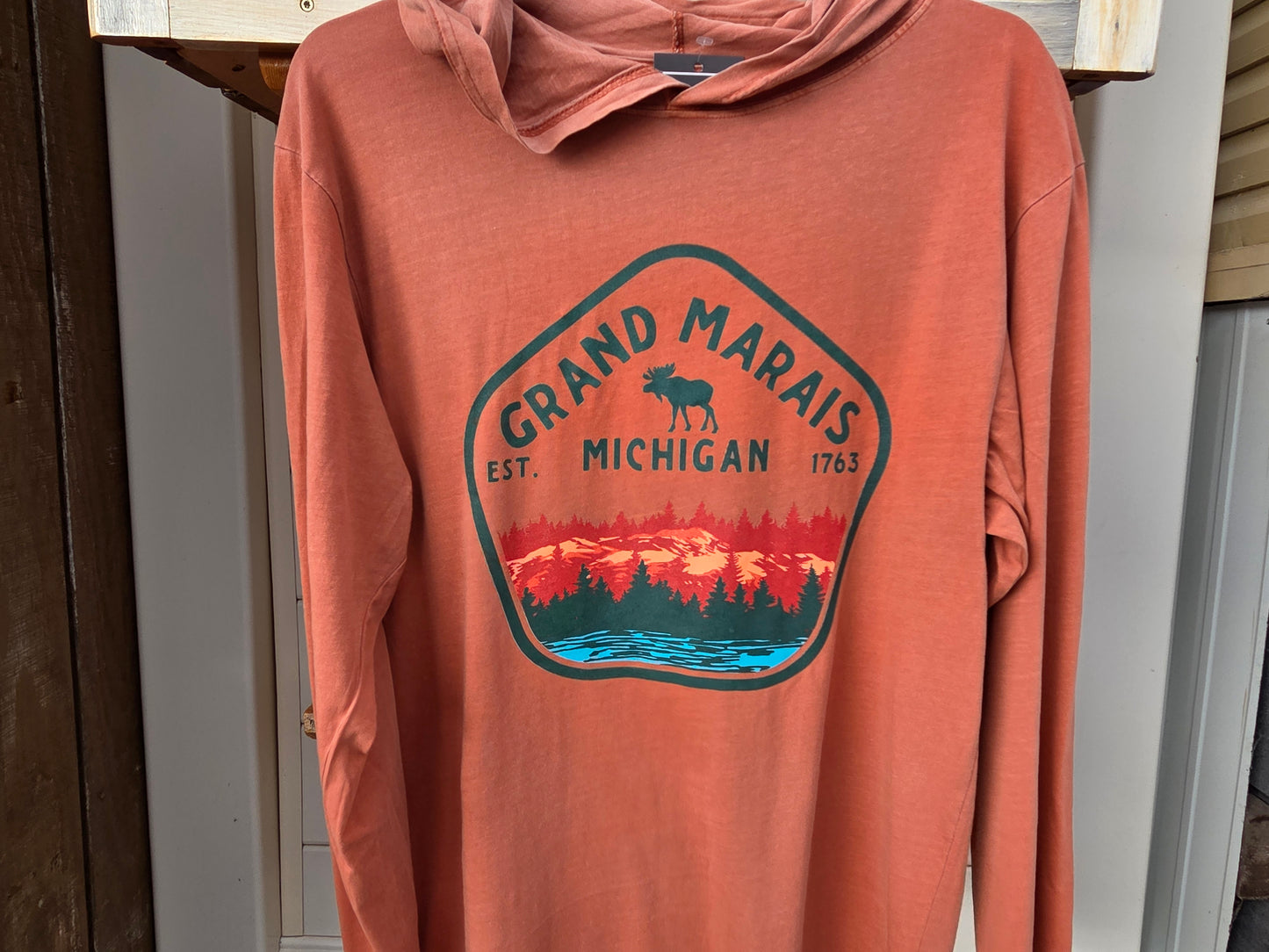 Long sleeve hooded shirt - blue or clay