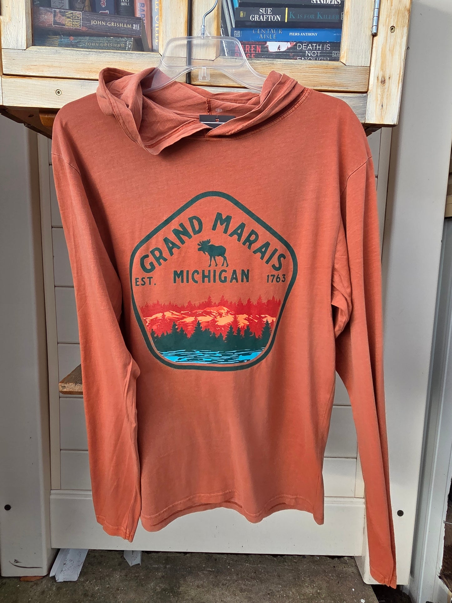 Long sleeve hooded shirt - blue or clay