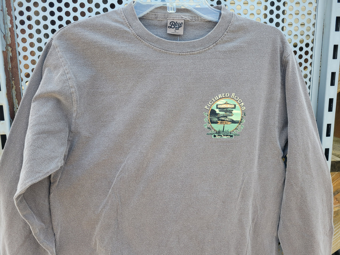 Long sleeve Pictured Rocks brown