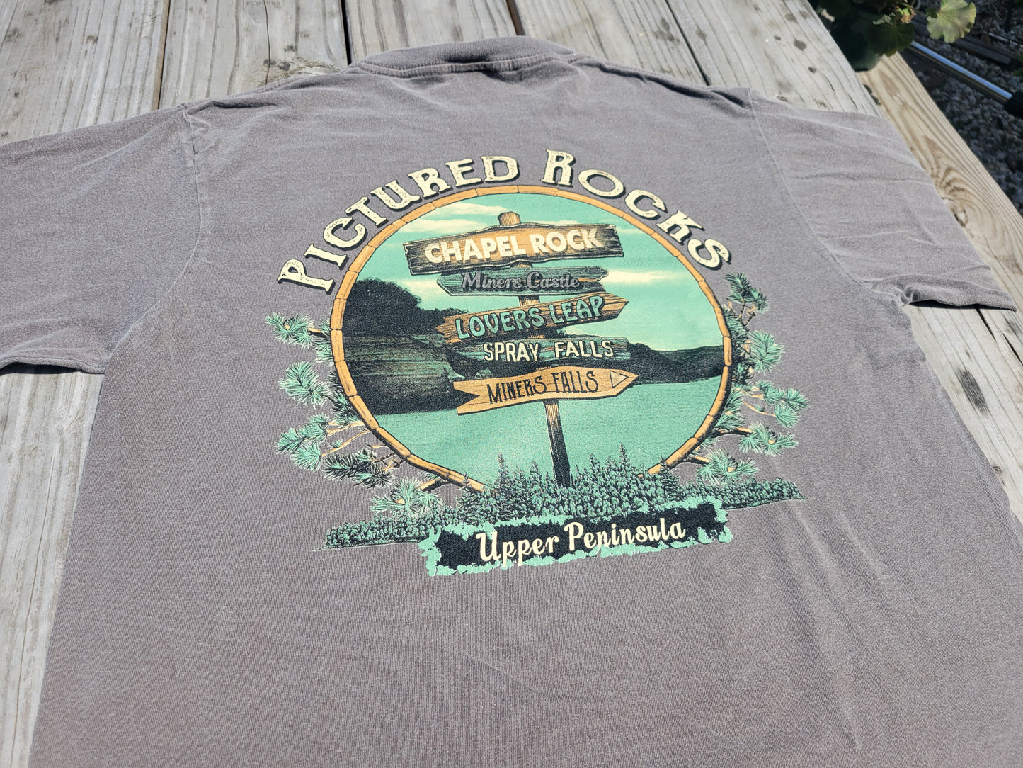 Long sleeve Pictured Rocks brown