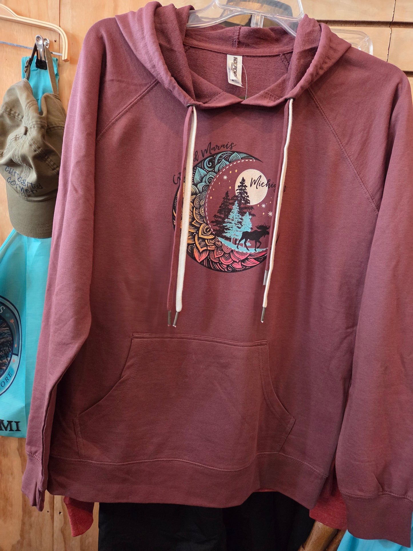 Lightweight hoodie - port color